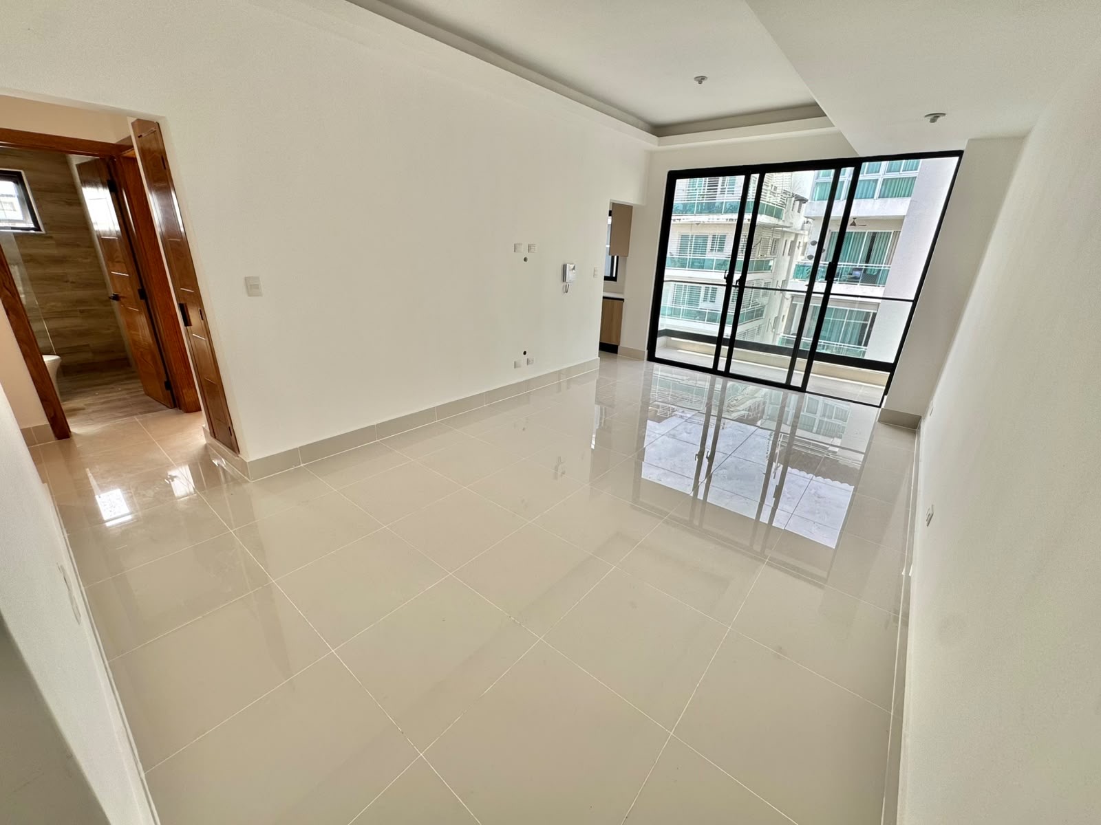 El Real venta penthouse, piso 7, 3 hab, 3 parqueos 